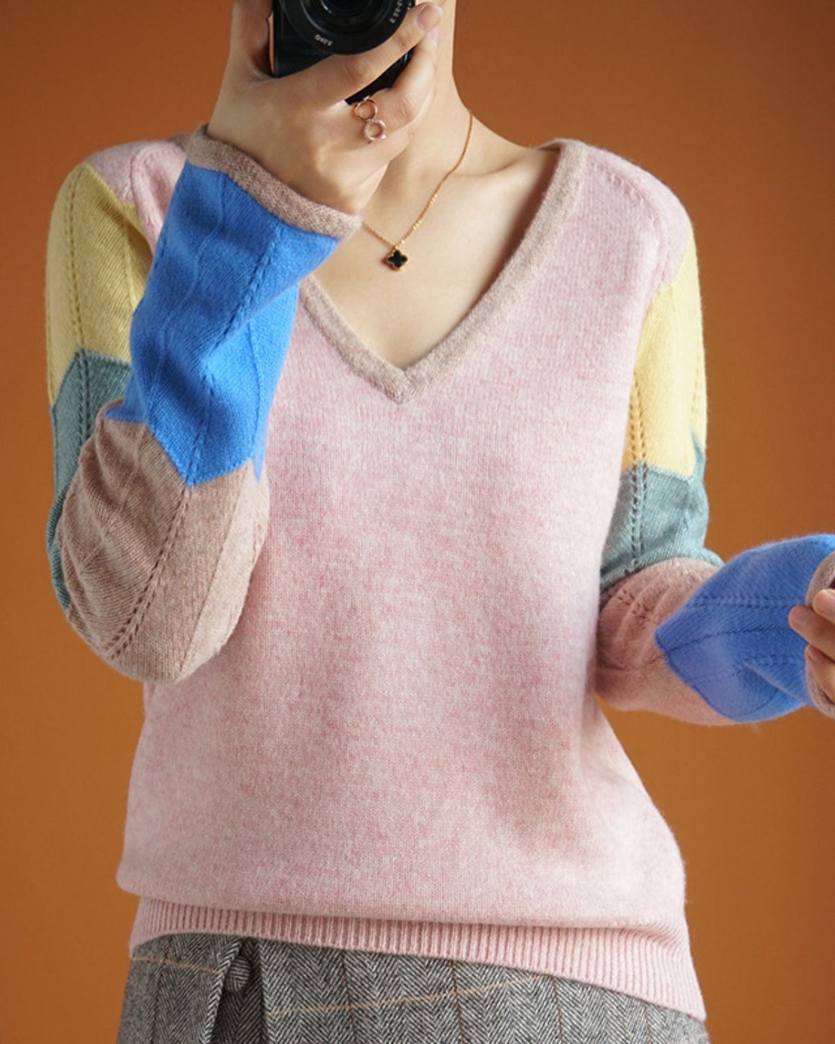 Ocean - Cosy V-Neck Colour Block Knit Jumper for Women