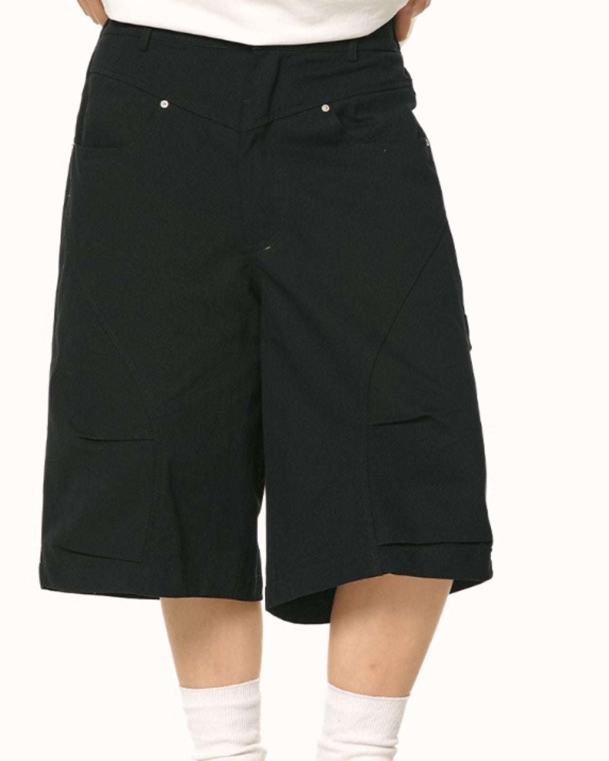 Deborah - Trendy Utility Knee-Length Shorts for Women