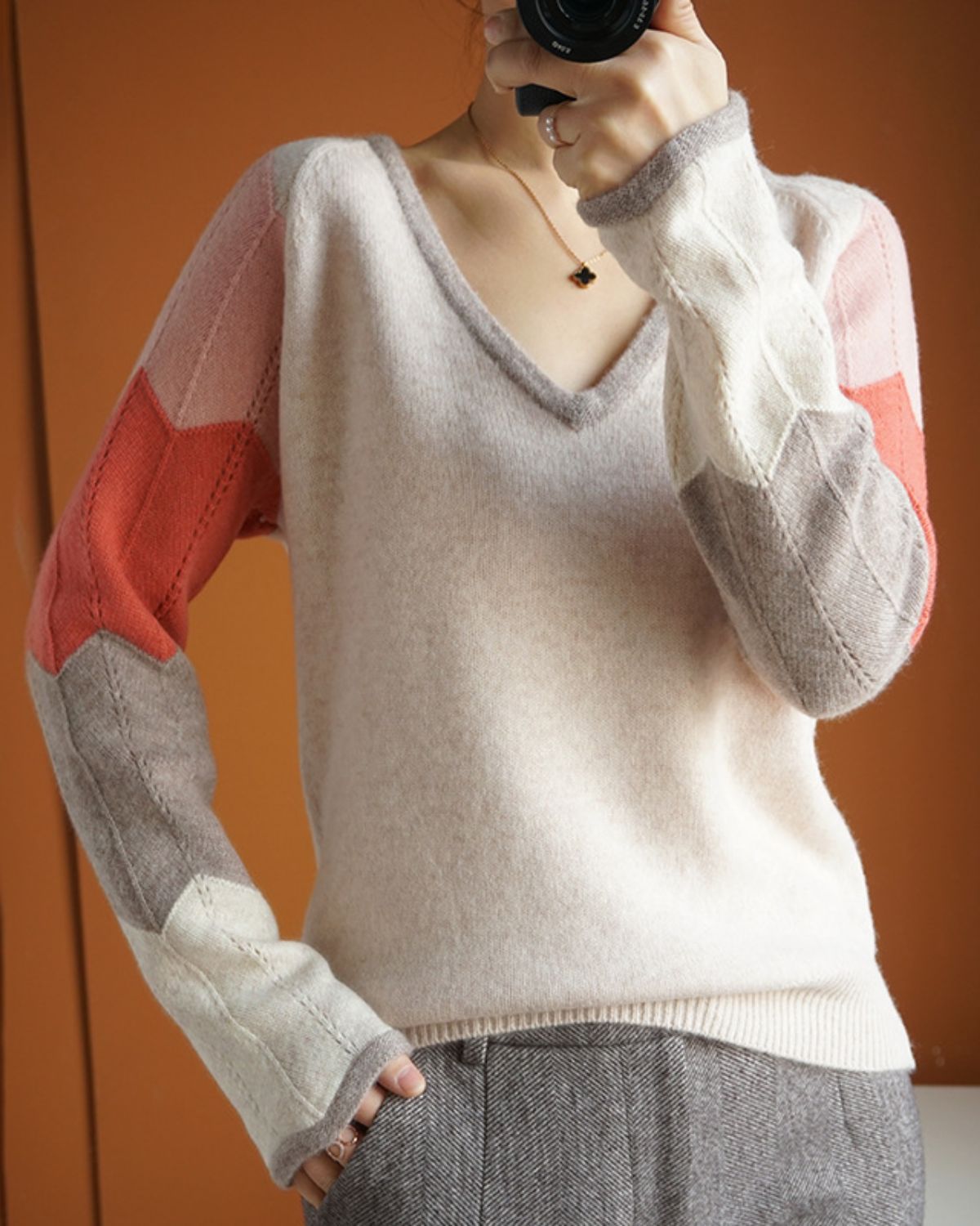 Ocean - Cosy V-Neck Colour Block Knit Jumper for Women